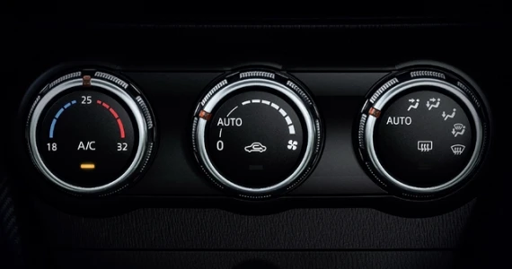 รูปภาพ มาสด้า Mazda 2 1.3 E Sports HB ปี 2019