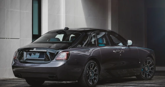 รูปภาพ โรลส์-รอยซ์ Rolls-Royce-Ghost Black Badge-ปี 2023