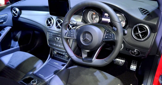รูปภาพ เมอร์เซเดส-เบนซ์ Mercedes-benz CLA-Class CLA 250 AMG Dynamic ปี 2015