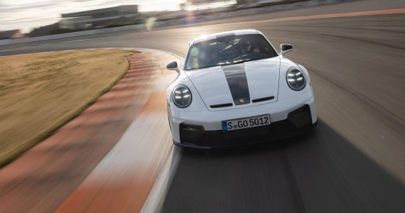 รูปภาพ Porsche ปี 2025