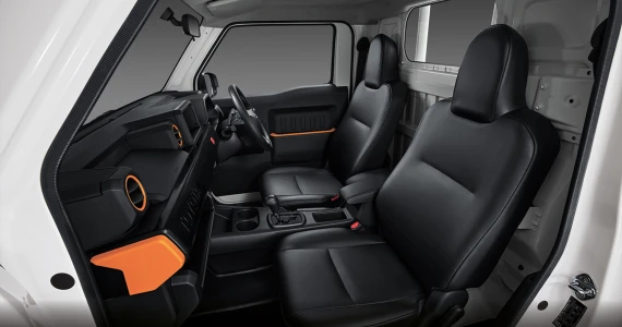 รูปภาพ โตโยต้า Toyota Hiliux Champ 2.7 Gasoline AT C&C SWB ปี 2023