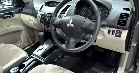 รูปภาพ มิตซูบิชิ Mitsubishi Pajero Sport GLS (VG Turbo) ปี 2014