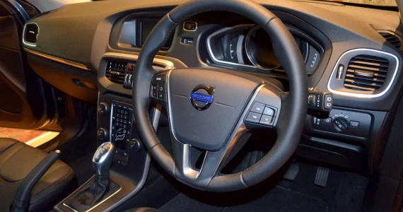รูปภาพ วอลโว่ Volvo V40 T5 B ปี 2013