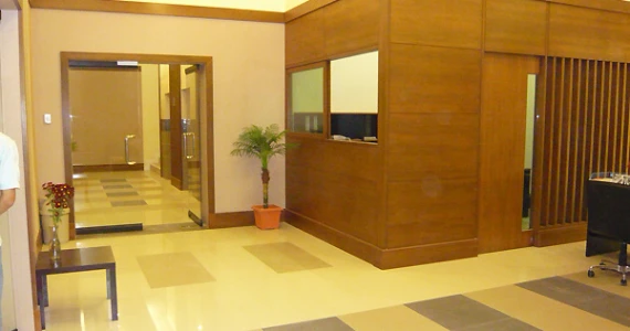 รูปภาพ เดอะ ทรีโอ (The Trio)