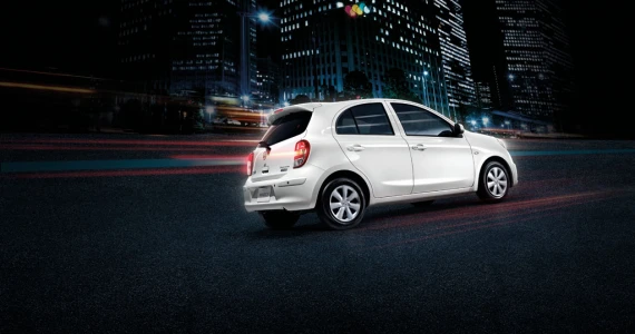 รูปภาพ นิสสัน Nissan March EL Sports Version ปี 2012
