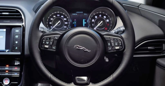 รูปภาพ จากัวร์ Jaguar-XE 2.0 Portfolio-ปี 2015