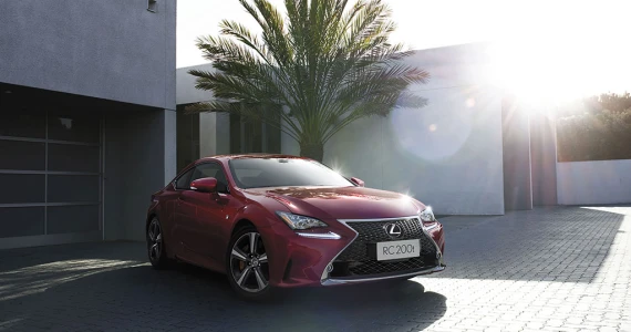 รูปภาพ เลกซัส Lexus RC 200t F-Sport ปี 2016