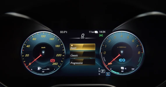 รูปภาพ เมอร์เซเดส-เบนซ์ Mercedes-benz C-Class C 300 e Avantgarde ปี 2020