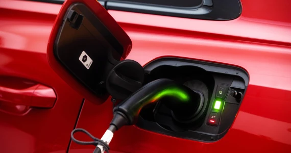 รูปภาพ อาวดี้ Audi Q8 TFSI e quattro S line edition one ปี 2024