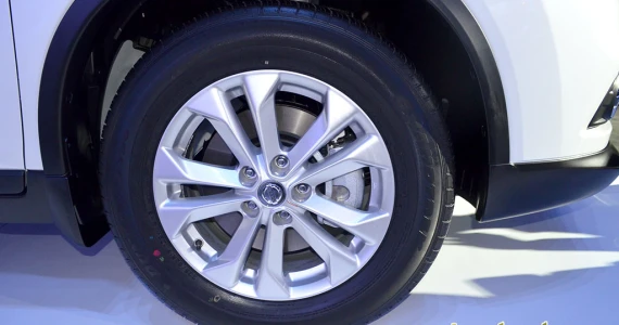 รูปภาพ นิสสัน Nissan X-Trail 2.0 V 4WD ปี 2014