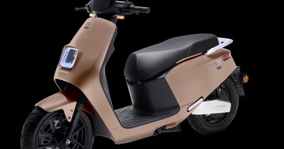 รูปภาพ สลีค SLEEK-TYPE-X (Standard)-ปี 2024