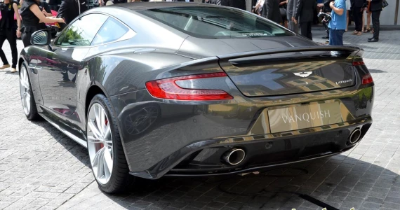 รูปภาพ แอสตัน มาร์ติน Aston Martin-Vanquish Coupe-ปี 2013