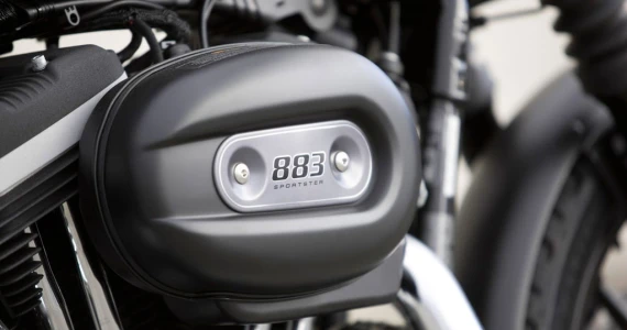 รูปภาพ ฮาร์ลีย์-เดวิดสัน Harley-Davidson Cruiser Iron 883 MY20 ปี 2016