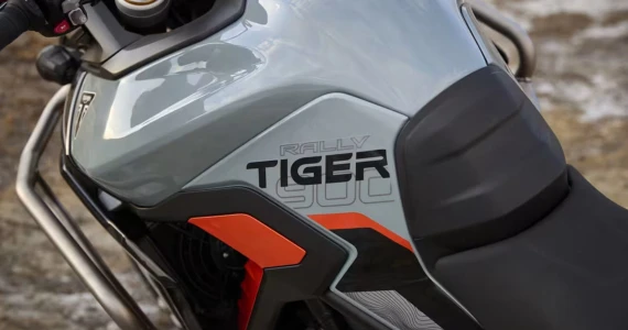 รูปภาพ Triumph  900 Desert Edition ปี 2025