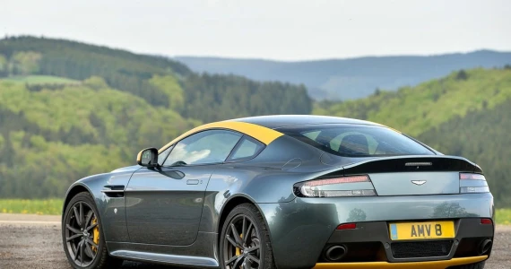 รูปภาพ แอสตัน มาร์ติน Aston Martin Vantage N430 ปี 2015