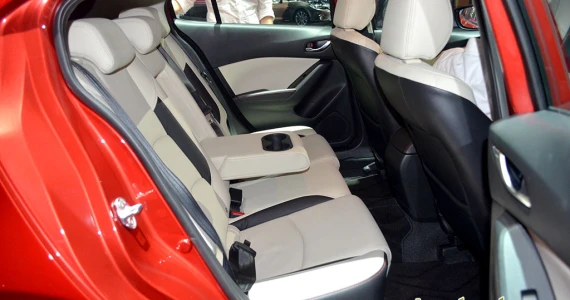 รูปภาพ มาสด้า Mazda 3 2.0 Sports Hatchback SP ปี 2014