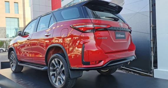 รูปภาพ โตโยต้า Toyota Fortuner 2.8 Legender AT ปี 2021