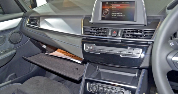รูปภาพ บีเอ็มดับเบิลยู BMW Series 2 218i Active Tourer M Sport ปี 2015