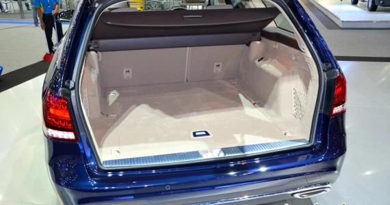 รูปภาพ เมอร์เซเดส-เบนซ์ Mercedes-benz E-Class E 300 BlueTEC Hybrid Estate AMG Dynamic ปี 2013