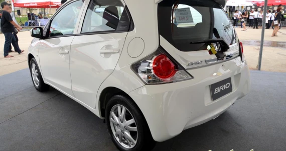 รูปภาพ ฮอนด้า Honda Brio V Limited ปี 2013
