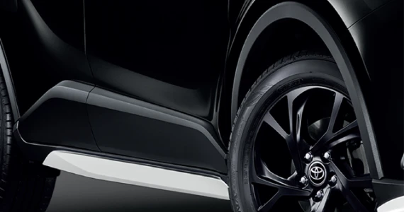 รูปภาพ โตโยต้า Toyota C-HR Karl Lagerfeld Limited Edition ปี 2020