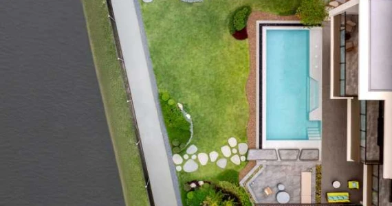 รูปภาพ เดอะ ริเวอร์ (The River)