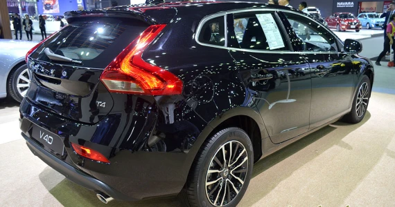 รูปภาพ วอลโว่ Volvo V40 T4 Momentum ปี 2017