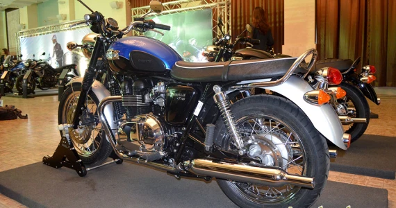 รูปภาพ ไทรอัมพ์ Triumph Bonneville T100 ปี 2015