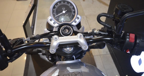รูปภาพ ไทรอัมพ์ Triumph Street Twin ปี 2015
