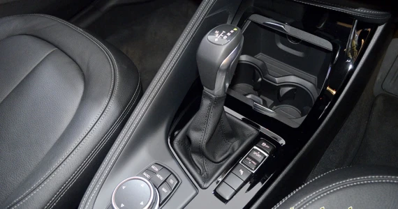รูปภาพ บีเอ็มดับเบิลยู BMW X1 sDrive18i xLine ปี 2016
