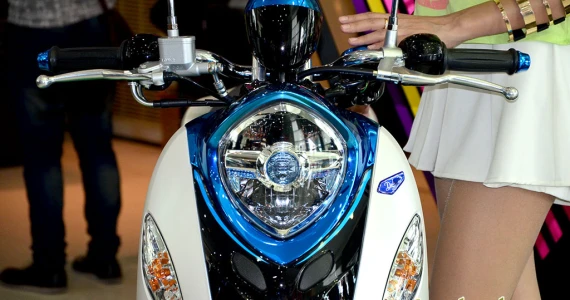 รูปภาพ ยามาฮ่า Yamaha Fino 125 Premium Deluxe ปี 2015