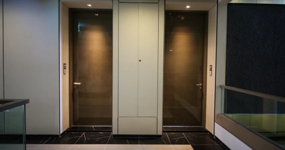 รูปภาพ ศาลาแดง วัน (Saladaeng One)