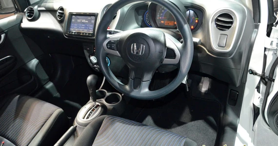 รูปภาพ ฮอนด้า Honda Mobilio RS AT ปี 2014
