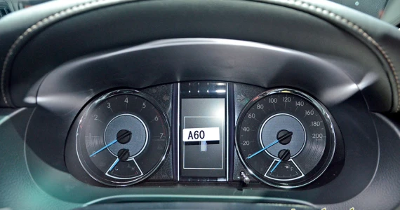 รูปภาพ โตโยต้า Toyota Fortuner 2.7V 2WD AT ปี 2015
