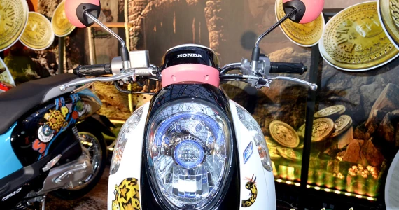 รูปภาพ ฮอนด้า Honda Scoopy i Vivid Me 2014 ACF110SFF (TH) ปี 2014