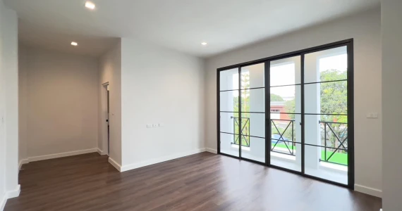 รูปภาพ โมโนส ราชพฤกษ์-พระราม 5 (MONOS Ratchaphruek-Rama 5)