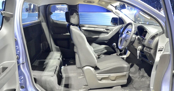 รูปภาพ อีซูซุ Isuzu D-MAX Hi-Lander 2-Door 3.0 Ddi Z-Prestige Blue Power ปี 2015