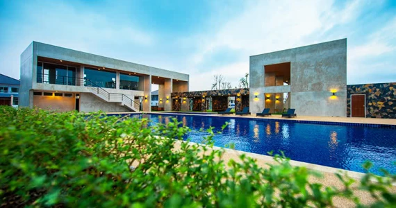 รูปภาพ ฉัตรเพชร เอ็กซ์ การ์เด้นวิลล์ (Chatpetch X Garden Ville)