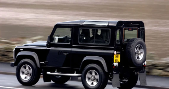 รูปภาพ แลนด์โรเวอร์ Land Rover Defender 90 SW S ปี 2010