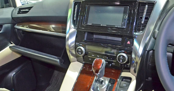 รูปภาพ โตโยต้า Toyota Alphard 2.5 Hybrid ปี 2015
