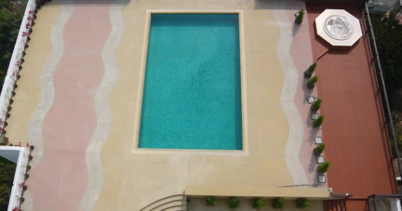 รูปภาพ เดอะ ทรีโอ (The Trio)