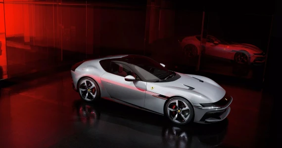 รูปภาพ เฟอร์รารี่ Ferrari 12Cilindri Coupe ปี 2025