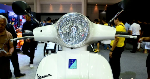 รูปภาพ เวสป้า Vespa LT 125 3Vie ปี 2015