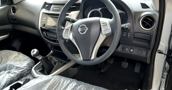 รูปภาพ นิสสัน Nissan Navara NP300 Double Cab Calibre E 6MT ปี 2014