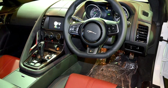 รูปภาพ จากัวร์ Jaguar F-Type V8 R Coupe ปี 2014