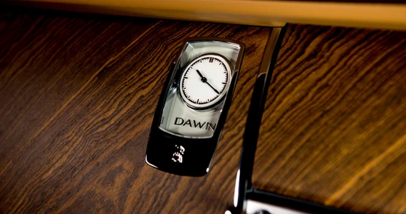 รูปภาพ โรลส์-รอยซ์ Rolls-Royce Dwan Standard ปี 2016