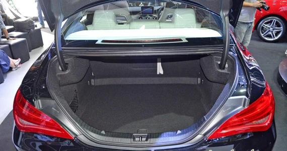 รูปภาพ เมอร์เซเดส-เบนซ์ Mercedes-benz CLA-Class CLA 200 Urban ปี 2015