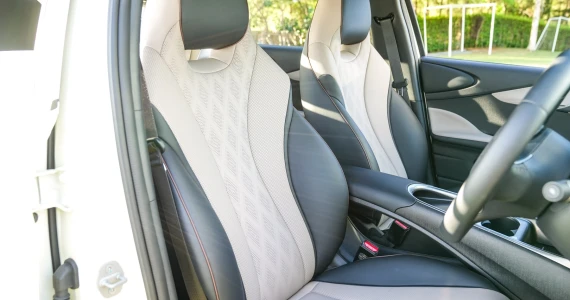 รูปภาพ บีวายดี BYD Dolphin Standard Range ปี 2023