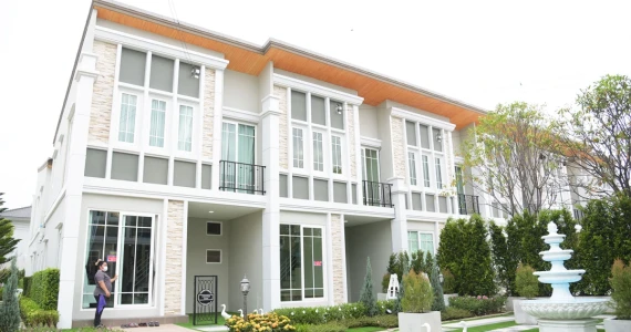 รูปภาพ โกลเด้น ทาวน์ เพชรเกษม 81 (Golden Town Phetkasem 81)