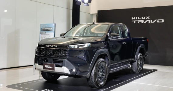 รูปภาพ โตโยต้า Toyota Hilux Travo Smart Cab Prerunner 2.8 Premium MT ปี 2025